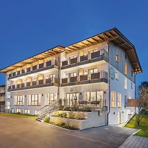 hotel-seeblick-obing.com-bavaria.com/